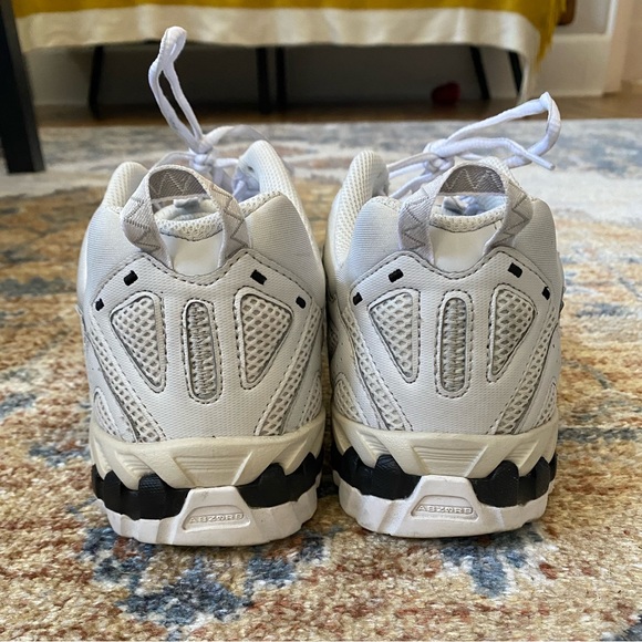 white new balance 610T - Picture 3 of 5